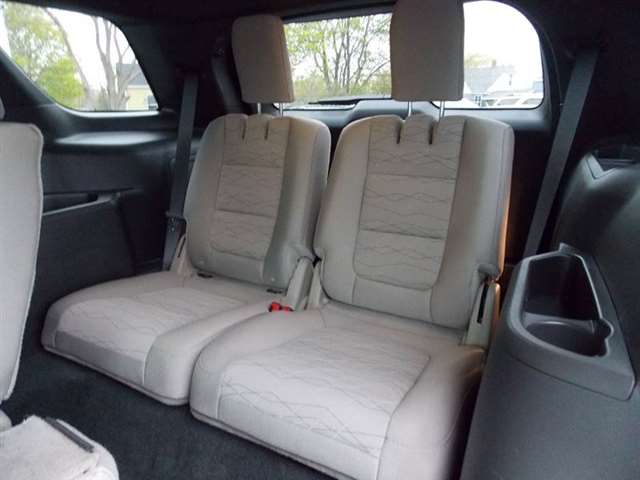 Ford Explorer 2014 photo 17